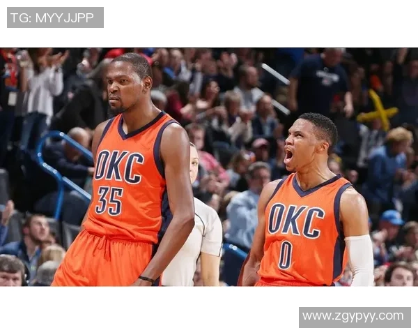 爵士与雷霆常规赛历史交锋记录分析与战绩回顾